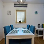 Haslerka By Interhome Apartmán